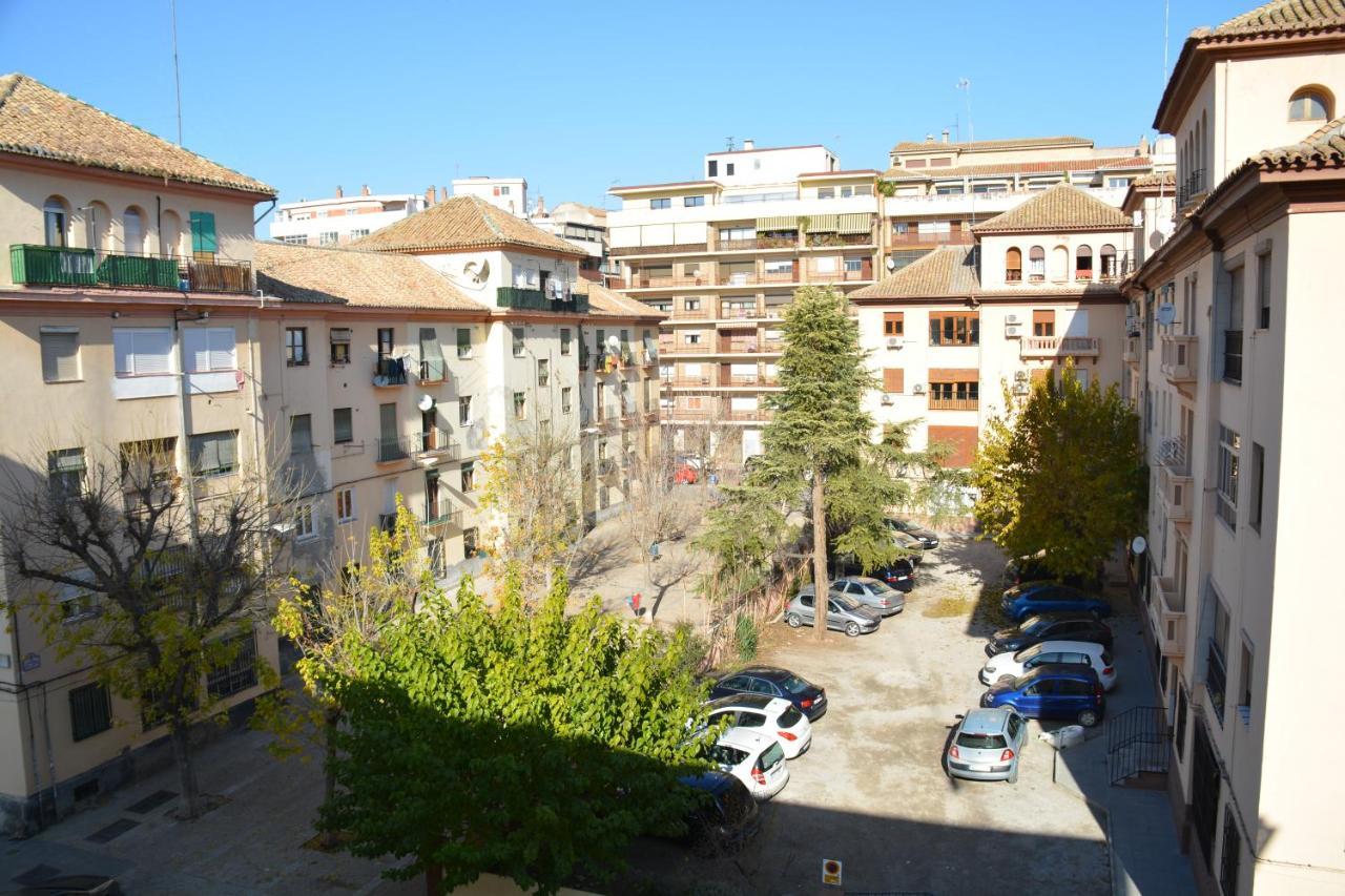 Luminoso Y Moderno Apartamento En El Centro Granada Luaran gambar