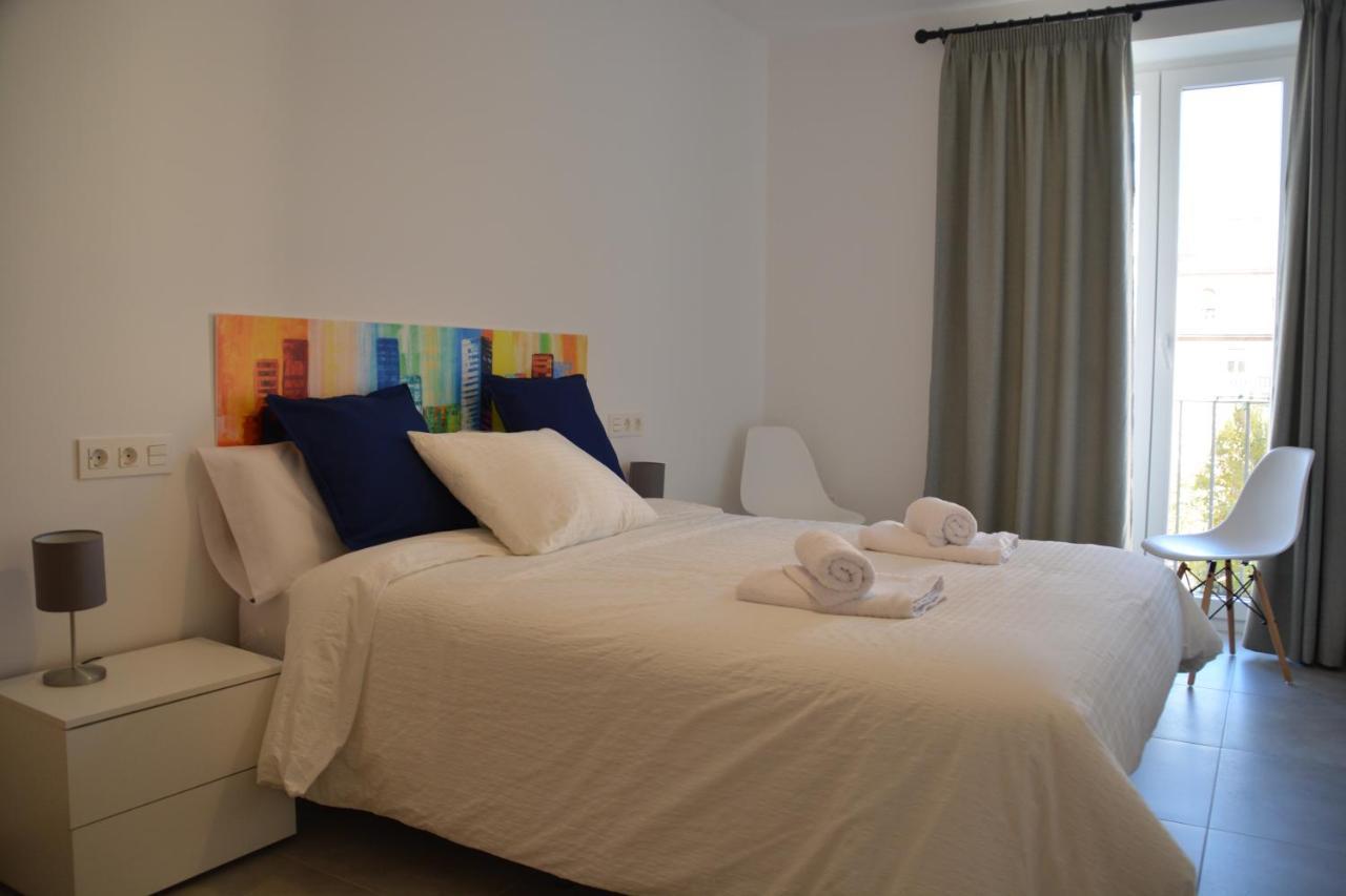 Luminoso Y Moderno Apartamento En El Centro Granada Luaran gambar