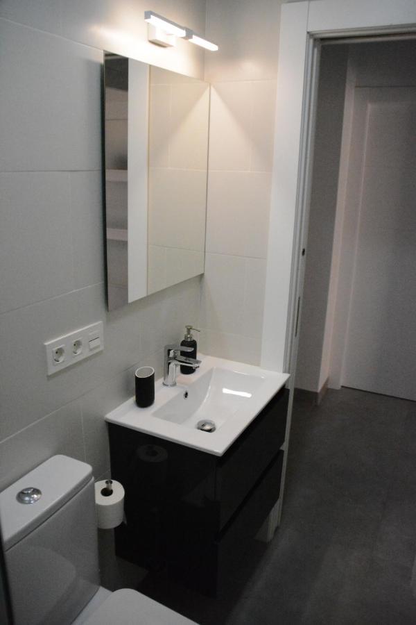 Luminoso Y Moderno Apartamento En El Centro Granada Luaran gambar